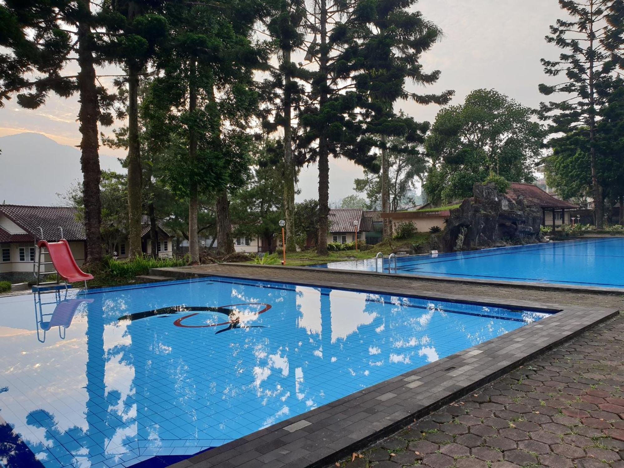 Cisarua Indah Cottage Brujul エクステリア 写真